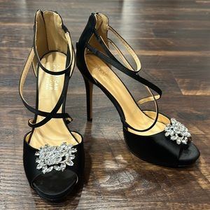 Badgley Mischka Black Heels